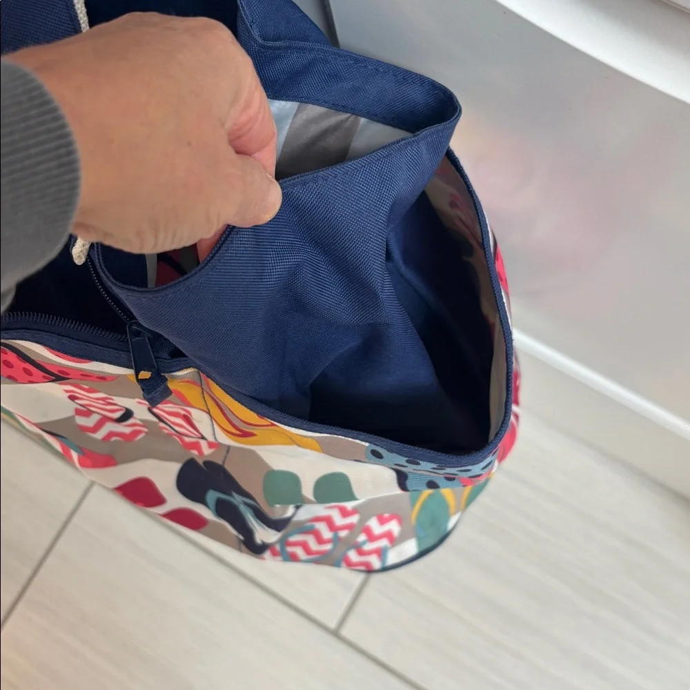 Colorful Large Tote Bag with Flip-Flop Design - Picture 6 of 9